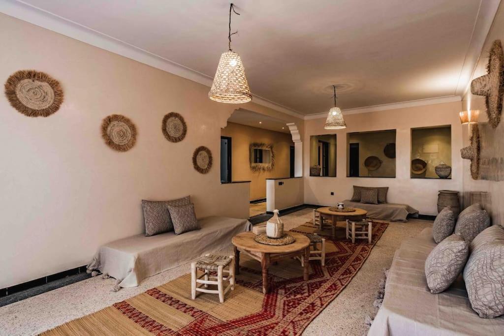 Central Majorelle Apartment Sleeps 4 Маракеш Екстериор снимка